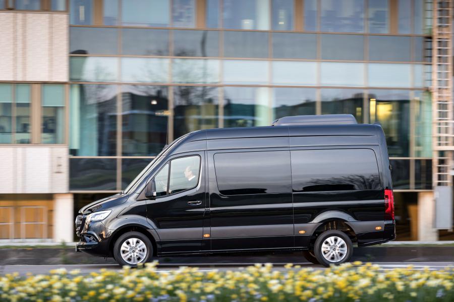  Mercedes-Benz Sprinter 319 CDI Tourer 2018 года  (WW) (фото 7 из 35)